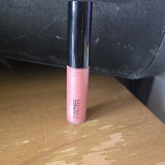 MAC Cosmetics Lipglass in Shimmering Pink - Picture 6 of 7